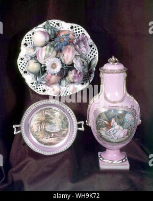 Antique Ceramic Display  Coalport Dishes and Vase Stock Photo