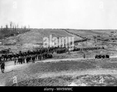 France, WW1: Battle of Flers - Courcelette. Queen's Bayson on the march approaching Hardecourt Wood, Sept. 1916. Stock Photo