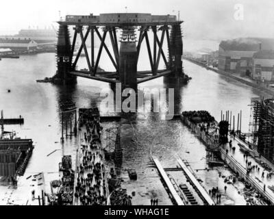 Flotation of Sea Quest, BP's semisubmersible drilling platform from Harland and Wolff's Belfast shipyard on 7th January 1966 Stock Photo