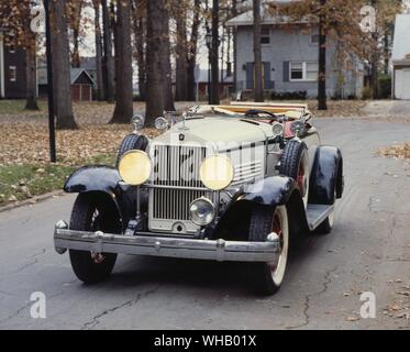 Transport Road 1929. Moon White Prince of Windsor model 8.82 Stock Photo