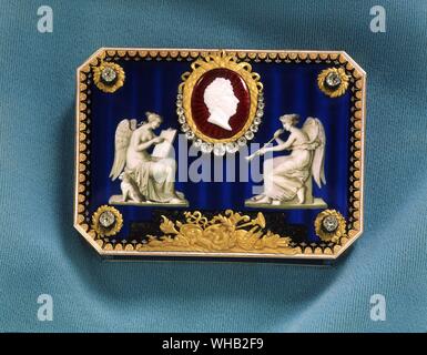 Snuff boxes. Snuff box believed to have been presented to Duke of Wellington by Prince Regent Stock Photo