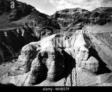 Qumran, caves of the Dead Sea Scrolls. Located to the north west of the Dead Sea in the West Bank, Israel.. . Stock Photo