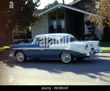 Transport road 1956. Chrysler New Yorker Deluxe Chevrolet Bel air Stock Photo