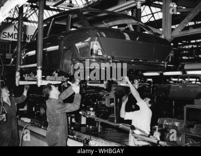 Austin Maxi Production line at Cowley , Oxfordshire , England. 1969 - 1981 Stock Photo