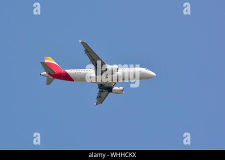 Iberia Airlines (is the flag carrier airline of Spain), Airbus A320-214, airplane Stock Photo