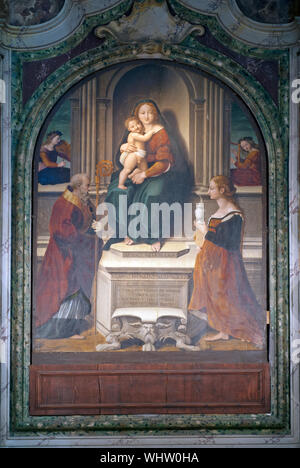 “La Vergine col Bambino, San Martino Vescovo, Santa Maria Maddalena e due Angeli”(1521) by Domenico Alfani, Città della Pieve, Perugia, Umbria, Italy Stock Photo