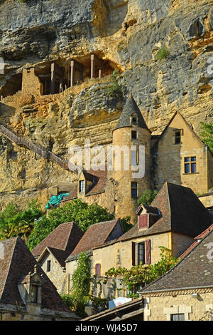 Precarious stairs to the remains of medieval fortifications at the Roque-Gageac, one of France's most beautiful villages, on the Dordogne River Stock Photo