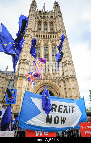 Westminster, London, UK. 03rd Sep 2019. Pro- and Anti-Brexit protesters rally outside the Houses of Parliament in Westminster on the day MPs return to Parliament and ahead of several crucial debates and votes on the potential of a no-deal Brexit, as well as the prorogation of Parliament. Credit: Imageplotter/Alamy Live News Stock Photo