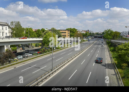 A 103, A103, A-103, car, highway, cars, motor traffic, Berlin, Berlin-Steglitz, Germany, blank, emptiness, town highway, town highway, Steglitz, Stegl Stock Photo