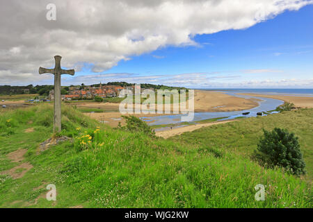 St Cuthberts Cross on Church Hill overlooking the River Aln estuary and Alnmouth, Northumberland, England, UK. Stock Photo