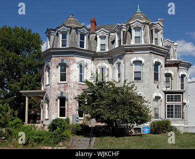 Historic Victorian architecture at LeDroit Park, a neighborhood in NW, Washington, D.C Stock Photo