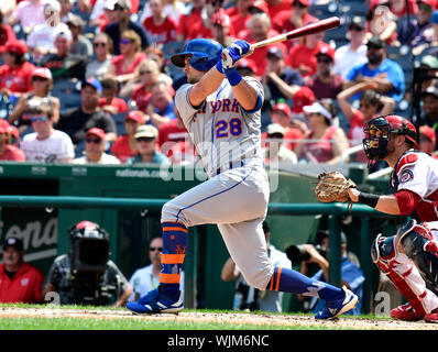 Washington, United States Of America. 02nd Sep, 2019. New York Mets third baseman J.D. Davis (28) singles in the second inning against the Washington Nationals at Nationals Park in Washington, DC on Monday, September 2, 2019.Credit: Ron Sachs/CNP (RESTRICTION: NO New York or New Jersey Newspapers or newspapers within a 75 mile radius of New York City) | usage worldwide Credit: dpa/Alamy Live News Stock Photo