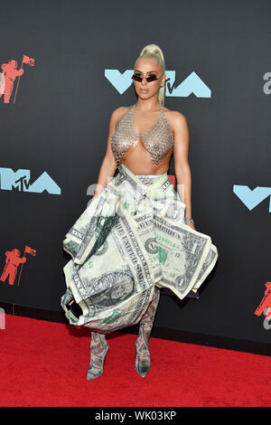 Veronica Vega attends the 2019 MTV Video Music Awards at Prudential