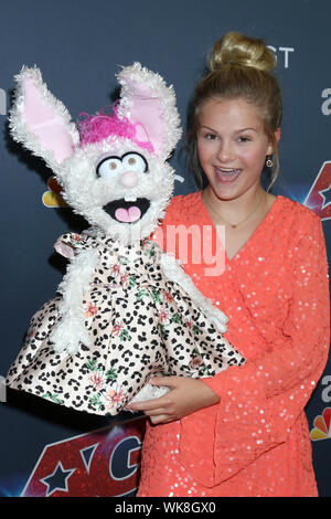 September 3, 2019, Los Angeles, CA, USA: LOS ANGELES - SEP 3:  Petunia, Darci Lynne Farmer at the ''America's Got Talent'' Season 14 Live Show Red Carpet at the Dolby Theater on September 3, 2019 in Los Angeles, CA (Credit Image: © Kay Blake/ZUMA Wire) Stock Photo