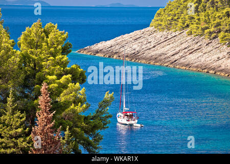Island of Korcula hidden turquoise sailing bay in Pupnatska Luka, landscape of southern Dalmatia, Croatia Stock Photo