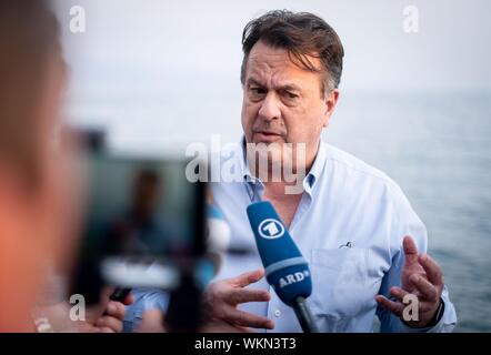 Goma, Congo. 04th Sep, 2019. David Gressly, UN Coordinator for Ebola Emergency Relief, speaks to media representatives at Lake Kivu. In the north of the Democratic Republic of the Congo and in Goma, a city with over a million inhabitants, the highly contagious viral disease Ebola is being fought. Credit: Kay Nietfeld/dpa/Alamy Live News Stock Photo