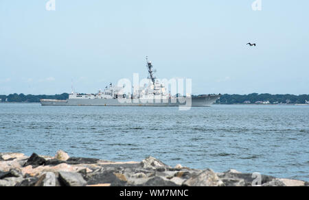 NORFOLK, Va. (Sept. 4, 2019) USS Forrest Sherman (DDG-98) leaves Naval Station Norfolk in preparation of hurricane Dorian. This departure follows the announcement of Sortie Condition Alpha by Commander, U.S. 2nd Fleet. Stock Photo