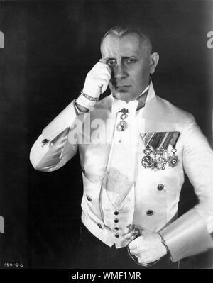 ERICH von STROHEIM as an insane egocentric ventriloquist in THE GREAT GABBO 1929 director James Cruze story Ben Hecht James Cruze Productions / Sono Art - World Wide Pictures Stock Photo