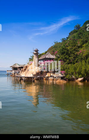 Small bungalow resort Ngoc Suong, Cam Ranh Bay, south china sea, Nha Trang, Vietnam, Asia Stock Photo