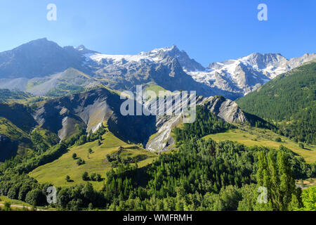 France, Hautes Alpes, Ecrins National Park, Oisans, La Grave, labelled the Most Beautiful Villages of France, view on the Meije massif // France, Haut Stock Photo