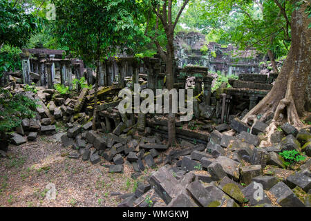 A huge pile of stones, part of the ruins of Beng Mealea at Angkor in Siem Reap, Cambodia. Stock Photo