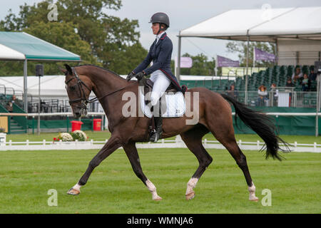 Stamford, Lincolnshire, United Kingdom, 5th September 2019, Ariel Grald (USA) & Leamore Master Plan during the Dressage Phase on Day 1 of the 2019 Land Rover Burghley Horse Trials, Credit: Jonathan Clarke/Alamy Live News Stock Photo