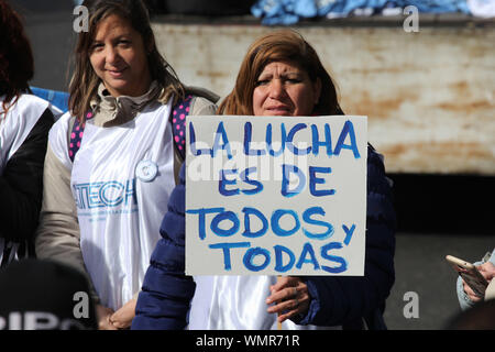 Buenos Aires, Buenos Aires, Argentina. 5th Sep, 2019. Teachers' Unions carry out a national strike and protest against the Government policies. Credit: Claudio Santisteban/ZUMA Wire/Alamy Live News Stock Photo