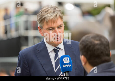 College Green, Westminster, London, UK. 5th Sept 2019. Daniel Kawczynski, Conservative MP, on College Green. Penelope Barritt/Alamy Live News Stock Photo