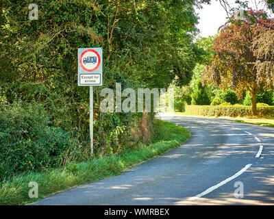 A 7.5T except for access circular weight limit sign with a red border at the side of Clipsham Road between, Clipsham, Rutland and Castle Bytham, Lincs Stock Photo