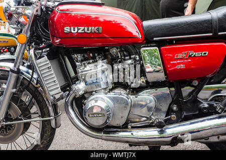 Suzuki GT750 Le Mans - Motorcycle Classics