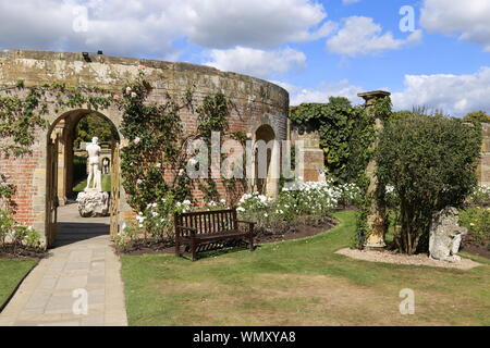 Rose Garden, Hever Castle, Hever, Edenbridge, Kent, England, Great Britain, United Kingdom, UK, Europe Stock Photo