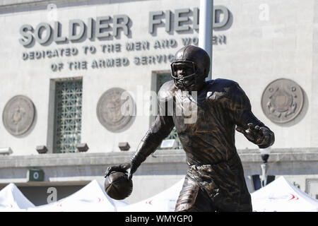 Chicago Bears running back Walter Payton is shown sitting on the bench  after the last game of his career on January 10, 1988 Stock Photo - Alamy