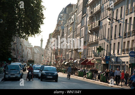 Paris, rue du faubourg Saint-Antoine, facades Stock Photo - Alamy