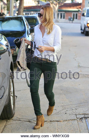 lauren conrad outfits the hills