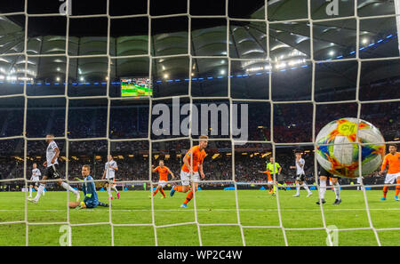 Hamburg, Germany. 06 September 2019, Hamburg: Soccer: European Championship qualification, Germany - Netherlands, Group stage, Group C, 5th matchday, in the Volksparkstadion. Germany's Manuel Neuer (3rd from left) looks after the ball in the net after the goal to 1:1. Photo: Robert Michael/dpa-Zentralbild/dpa/Alamy Live News Stock Photo