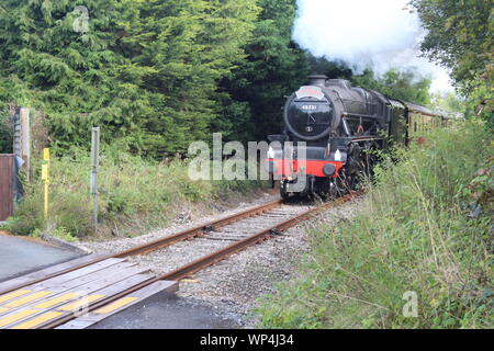 The 45231 Sherwood Forester steam train passes Howey level crossing on the Heart of Wales line on Sept 7th 2019 Stock Photo