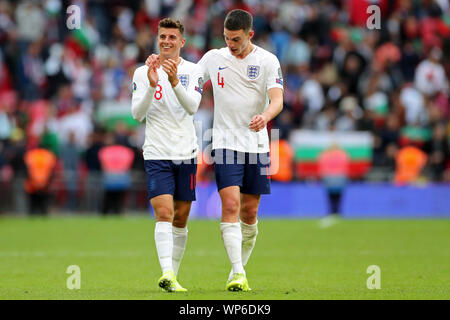 London, UK. 7th Sep, 2019. England midfielder Mason Mount applauds the fans on his debut during the UEFA Euro 2020 Group A Qualifying match between England and Bulgaria at Wembley Stadium, London on Saturday 7th September 2019. (Credit: Jon Bromley | MI News) Editorial use only, license required for commercial use. Photograph may only be used for newspaper and/or magazine editorial purposes Credit: MI News & Sport /Alamy Live News Stock Photo