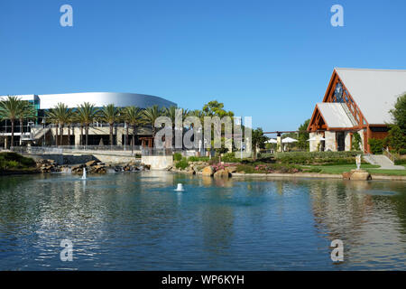 IRVINE, CALIFORNIA - SEPT 7, 2019: The lake with the Worship Center and Chapel at Mariners Church, a non-denominational, Christian Church. Stock Photo