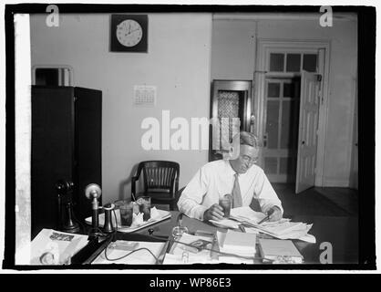 Lincoln C. Andrews taking his tea, [6/20/25] Stock Photo