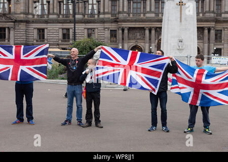 Scottish Independence No voters with British flags in George Square demonstrating, Glasgow, UK on Thursday September 18, 2014 Stock Photo