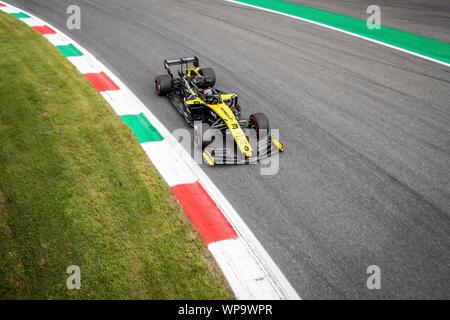 Motorsports: FIA Formula One World Championship 2019, Grand Prix of Italy, # 3 Daniel Ricciardo (AUS, Renault F1 Team), | usage worldwide Stock Photo