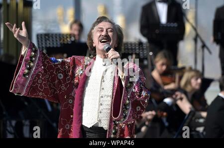 Moscow, Russia. 07 September, 2019. Entertainers perform during the cultural show celebrating Moscow City Day at VDNKh Exhibition Centre September 7, 2019 in Moscow, Russia.   Credit: Aleksey Nikolskyi/Kremlin Pool/Alamy Live News Stock Photo