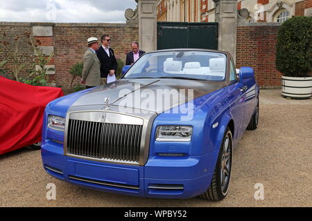 Rolls-Royce Phantom VII Drophead Coupe (2016), Future Classic, Concours of Elegance 2019, Hampton Court Palace, Surrey, England, UK, Europe Stock Photo