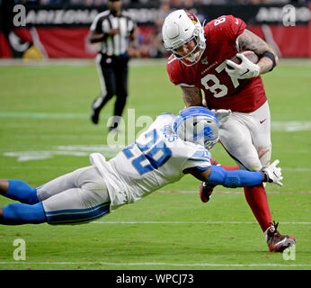 Glendale, Arizona, USA. 08th Sep, 2019. Arizona Cardinals' Maxx Williams (R) picks up a first down in the fourth quarter as Detroit Lions Quandre Diggs tries for the tackle in the fourth quarter at State Farm Stadium in Glendale, Arizona on Sunday, September 8, 2019. The Lions and Cardinals played to a 27-27 tie. Photo by Art Foxall/UPI Credit: UPI/Alamy Live News Stock Photo