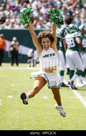 https://l450v.alamy.com/450v/wpcjcn/east-rutherford-united-states-08th-sep-2019-new-york-jets-flight-crew-perform-in-the-second-quarter-against-the-buffalo-bills-in-week-1-of-the-nfl-season-at-metlife-stadium-in-east-rutherford-new-jersey-on-sunday-september-8-2019-the-buffalo-bills-won-17-16-photo-by-chris-szagolaupi-credit-upialamy-live-news-wpcjcn.jpg