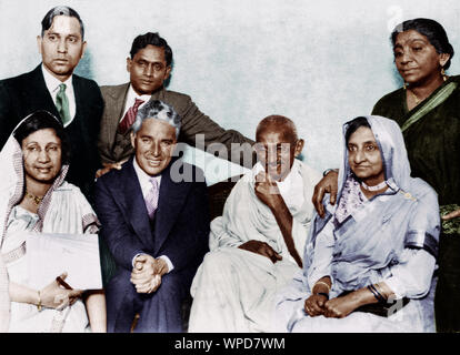 Mahatma Gandhi with Charlie Chaplin at Dr. Katial house, London ...