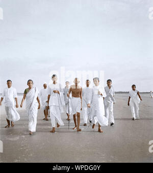 Mahatma Gandhi with associates on Juhu Beach, Bombay, Mumbai, Maharashtra, India, Asia, May 1944, old vintage 1900s picture Stock Photo