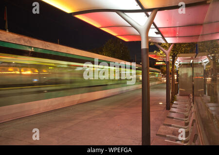 Paris, Straßenbahn T3 auf den Boulevard des Maréchaux - Paris, Tramway T3 at Boulevard des Maréchaux Stock Photo