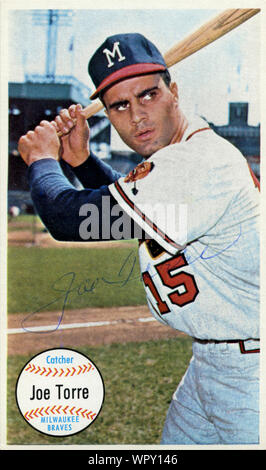 Autographed 1960's era baseball card of Hall of Fame pitcher Juan