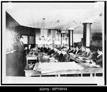 Marconi wireless school, New York.  Students learning technicalities and engineering methods Stock Photo